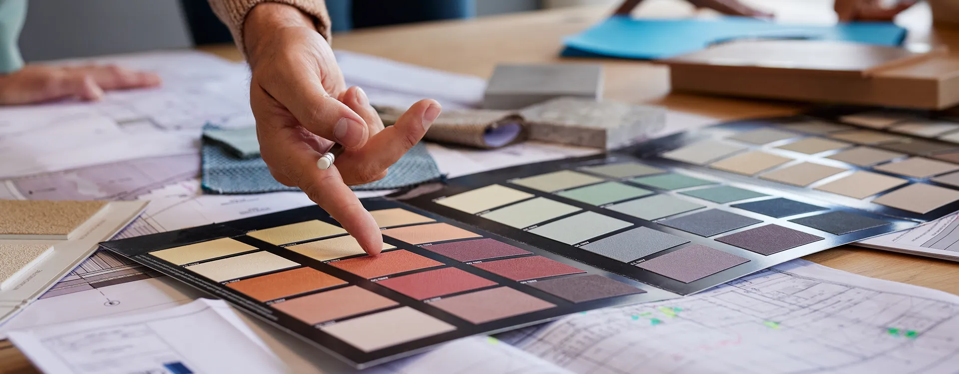 In Saudi Arabia’s rapidly growing construction and development sector, interior spaces have become a defining factor in the success of any project. Beyond structural completion, the quality of interior execution directly impacts functionality, user experience and long-term value.