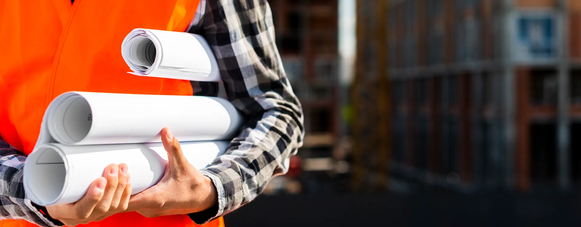 Design and Build is a project delivery method that combines architectural design, engineering, and construction under one contract. This integrated approach allows for better alignment between concept and execution, ensuring that design decisions are practical, cost-efficient, and buildable from the outset.